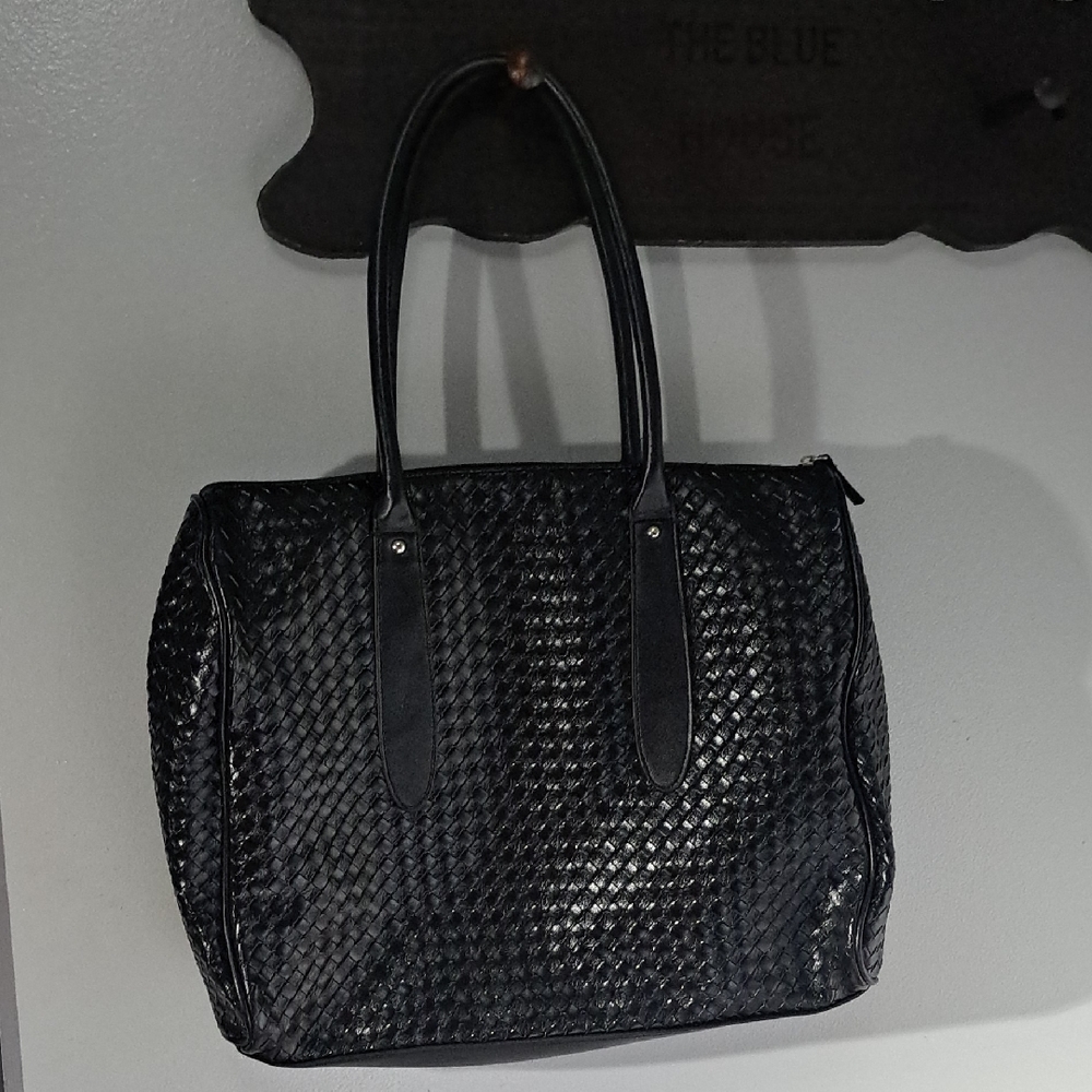 Elegany Chic Woven Basket Weave Black Woven Tote Bag